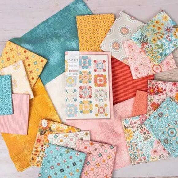 Center Piece Quilt Kit by Basic Grey for Moda Fabrics feat Sunday Brunch - Picture 8 of 11